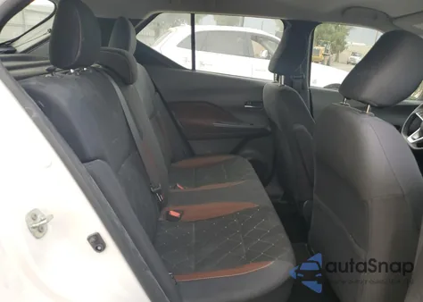 2020 Nissan Kicks Sr z USA, uszkodzony, nr VIN 3N1CP5DV3LL486311